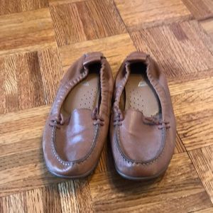 HushPuppies flats